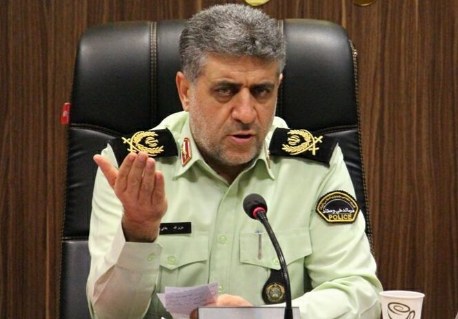 ارتباط تنگاتنگ پلیس با مردم در تسهیل بخشی امور مؤثر
است