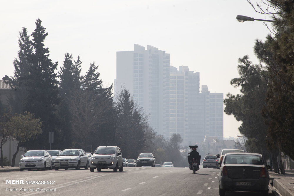 ارتفاع آلایندهها از سطح شهر تهران در ساعات مختلف چقدر است؟