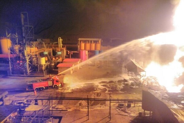 ارسال دستگاههای آتش نشانی تهران به شهرک گرمسار