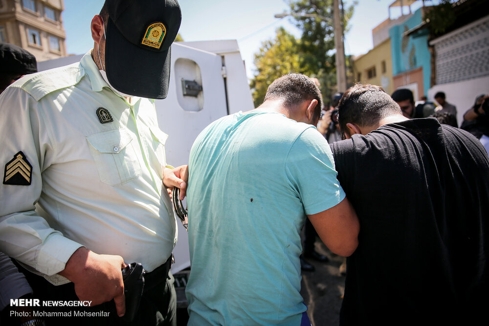 از دستگیری سارق محله گیشا تا دستگیری موادفروشان شمس آباد