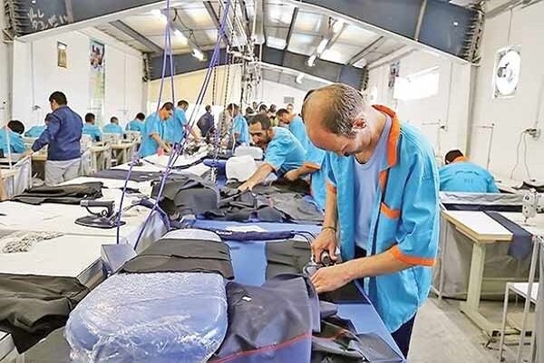 از سرپرستی ۵۲ هزار خانواده تا اعطای جهیزیه و دوره های حرفهآموزی