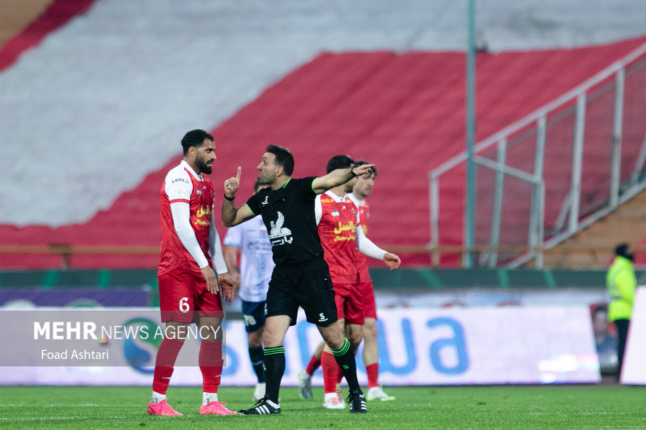 اسامی داوران قضاوت کننده اعلام شد/ VAR در اراک وتبریز