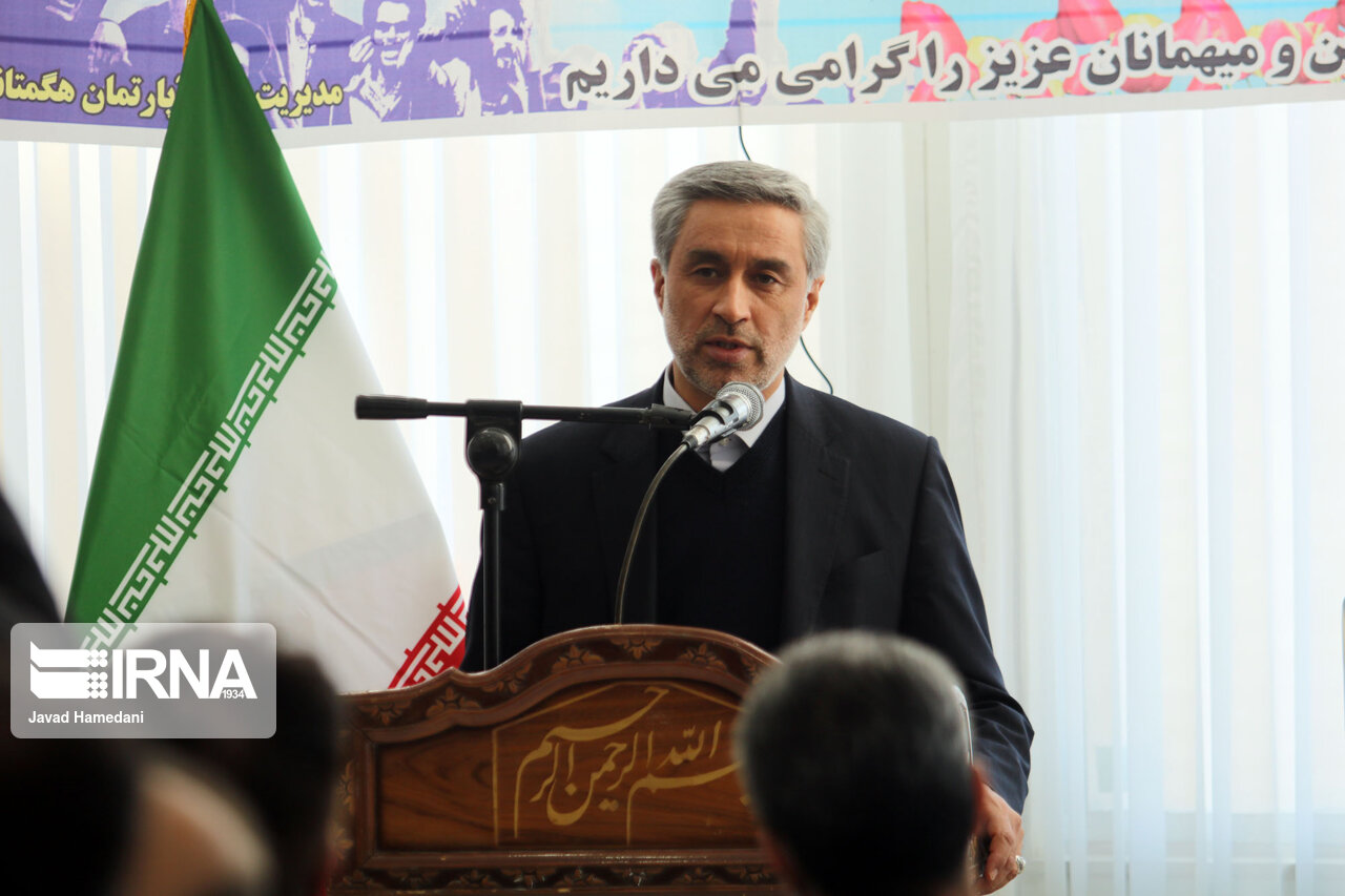 استاندار همدان: اقتدار ایران اسلامی مدیون خون شهدا و جانبازان است