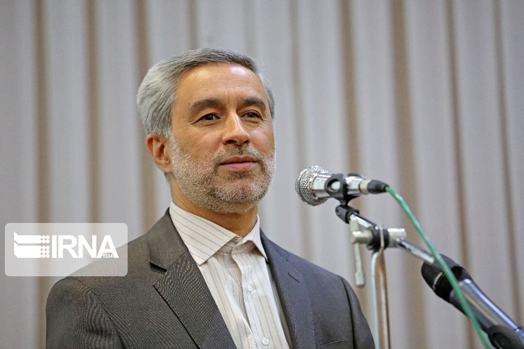 استاندار همدان: فرهنگ دوران دفاع مقدس به نسل جوان منتقل شود