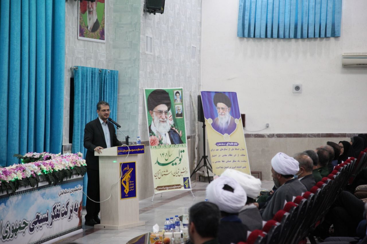 استاندار کردستان: ارتباط میان مجموعه فکری بسیج و دستگاههای اجرایی مستمر باشد