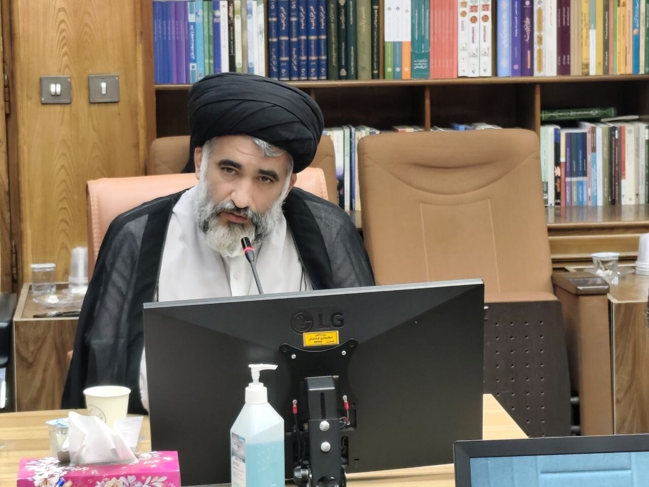 استفاده از ابزار هنر فرصتی برای افشای جنایات آمریکا و رژیم اسرائیل است