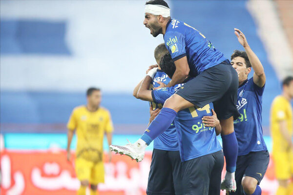 استقلال بازی بزرگ را برد و صدرنشین شد/ حرف مجیدی درست از آب درآمد