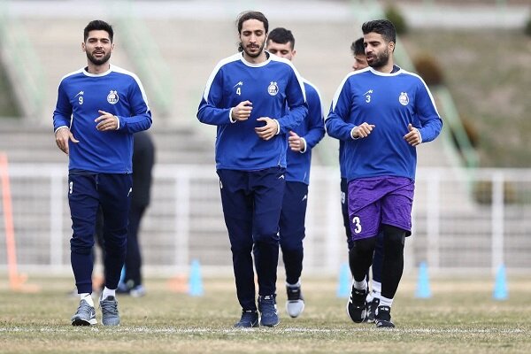 استقلال به دنبال جذب مدافع خارجی به جای مرادمند و یزدانی