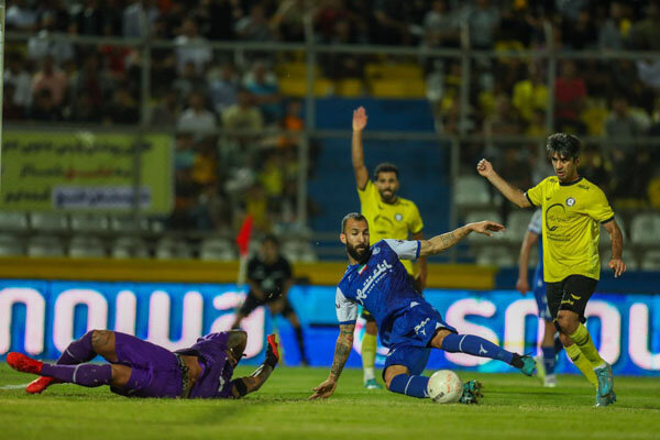 استقلال درخطر خداحافظی با قهرمانی/ تاثیر غیبت یک بازیکنتاثیرگذار