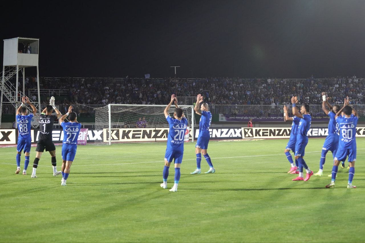 استقلال قید جذب بازیکن خارجی را زد؟