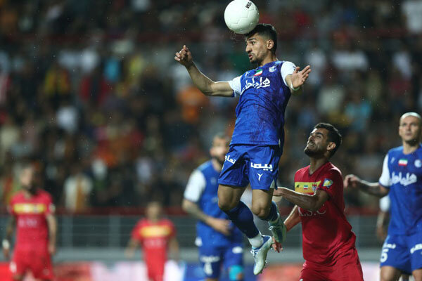 استقلال مراقب بازی «انتحاری» فولاد باشد/ عوامل پنهان علیه آبیها