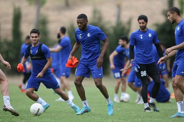 استقلال پشت درهای بسته شروع می‌کند!