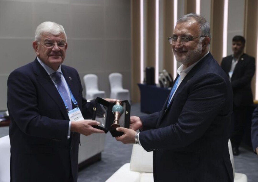 استمرار ارتباطات و پیگیری زمینه‌های همکاری مشترک بین تهران و لاهه