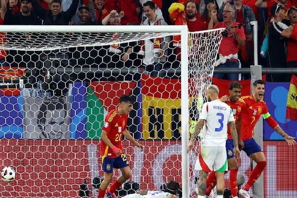 اسپانیا به مرحله بعد صعود کرد/«دوناروما» مانع از تحقیرایتالیا شد