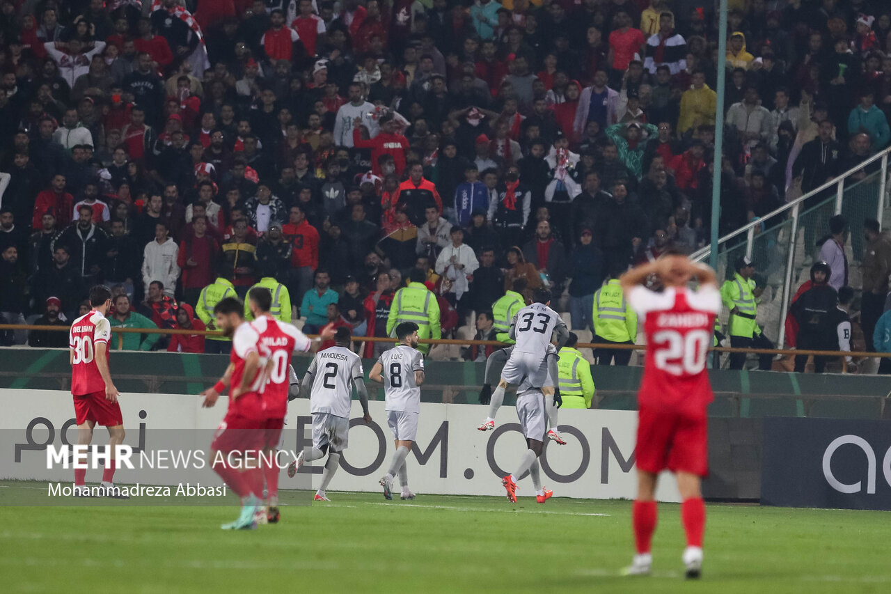 اشتباهی که گلمحمدی برابر الدحیل مرتکب شد/ تعجب از حضور یک بازیکن