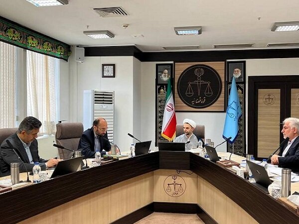 اشتغال زندانیان بعد از آزادی نرخ بازگشت به زندان را کاهش
می‌دهد