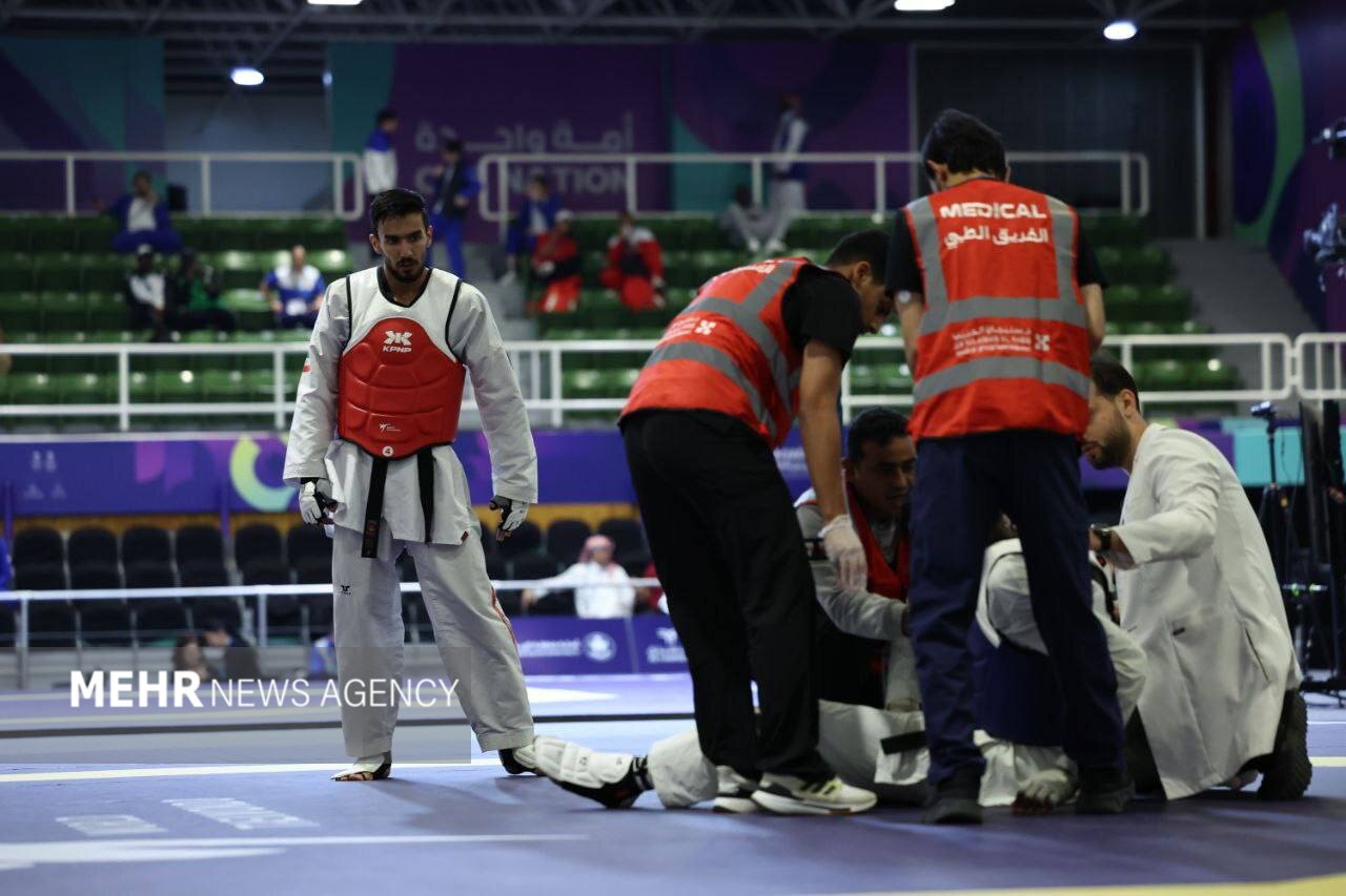 اصغری برای مدال برنز تکواندو مبارزه می کند