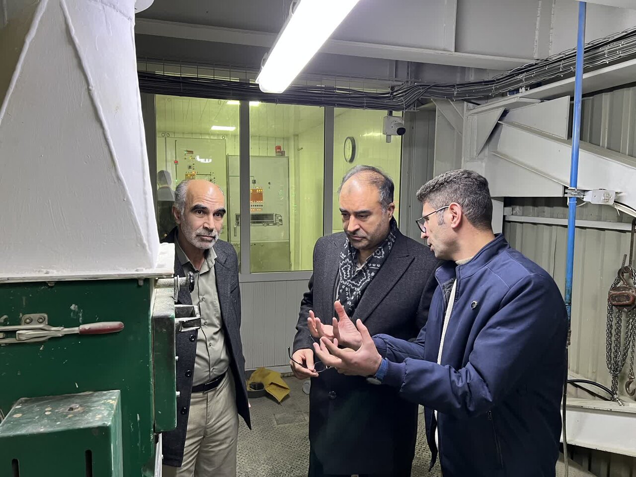 اصغری: تولید نهاده های طیور در آذربایجان‌ غربی تقویت می‌شود