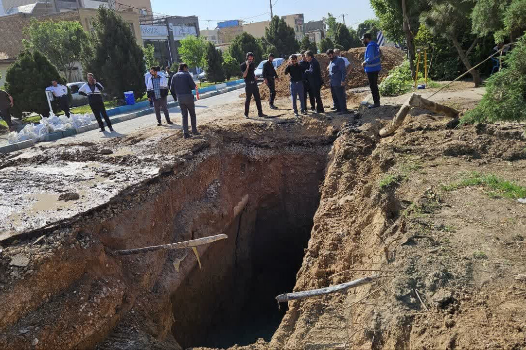 اصفهان در چالههای خودساخته فرو میرود