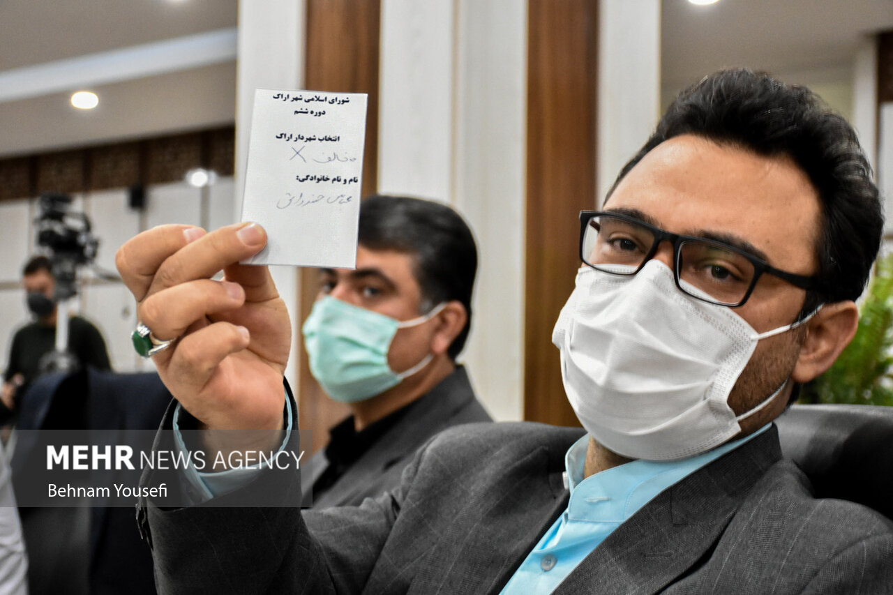 اصل جوانگرایی و طهارت اقتصادی در انتخاب شهردار اراک فراموش شد