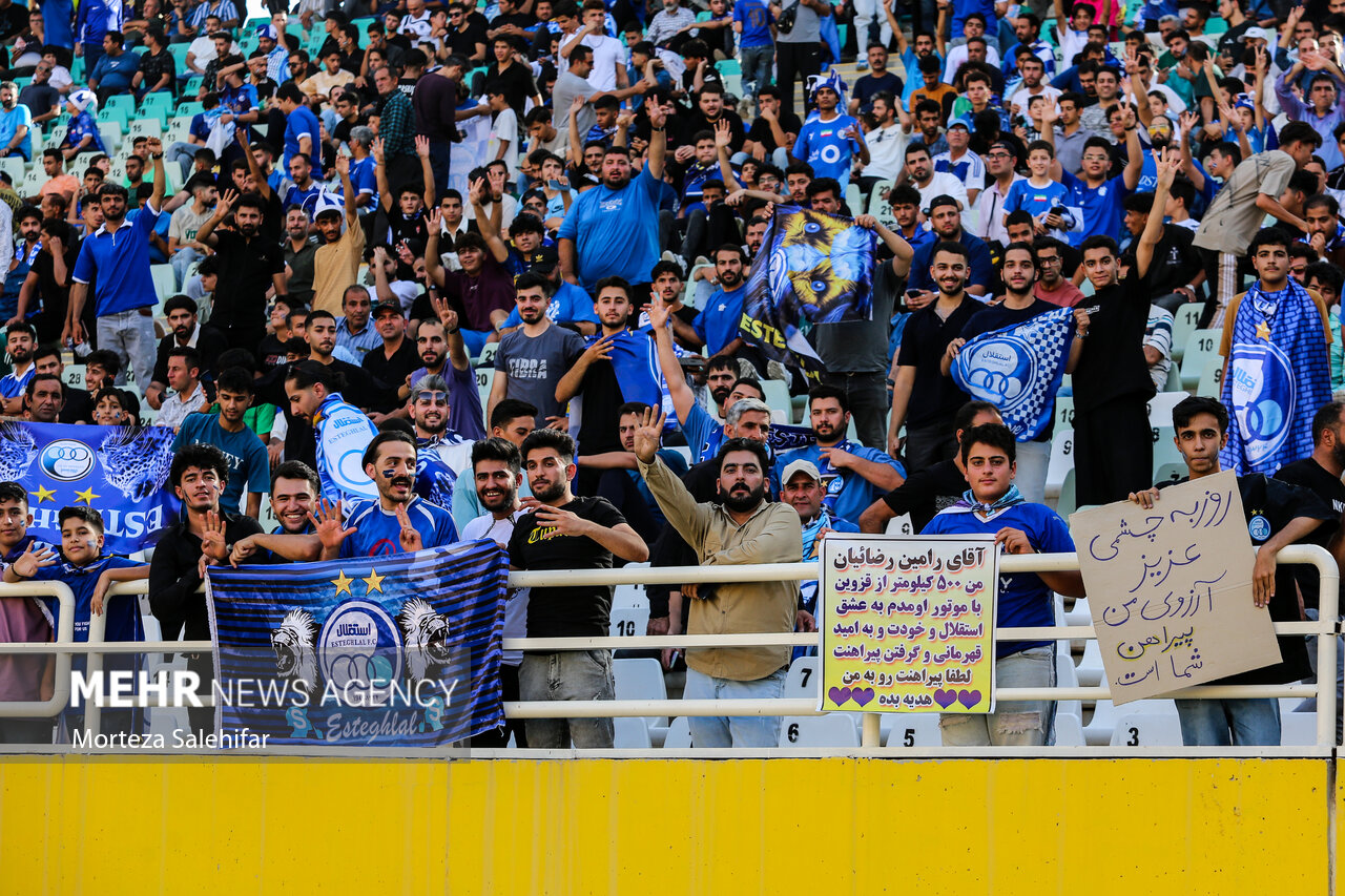 اعتراض استقلال به تغییر ساعت بازی با فجر؛تصمیمات خلق الساعه برای ماست!