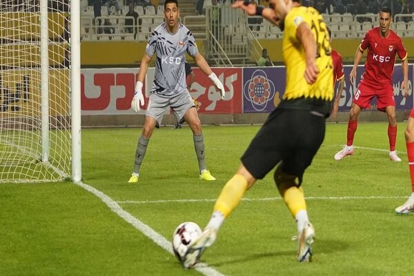 اعتراض سپاهان به داوری دیدار با فولاد؛ گل آقایی پور سوخت