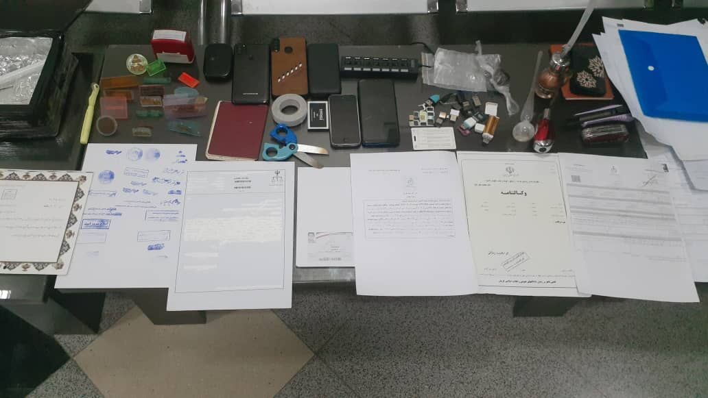 اعضای باند جعل مدارک در خوزستان دستگیر شدند