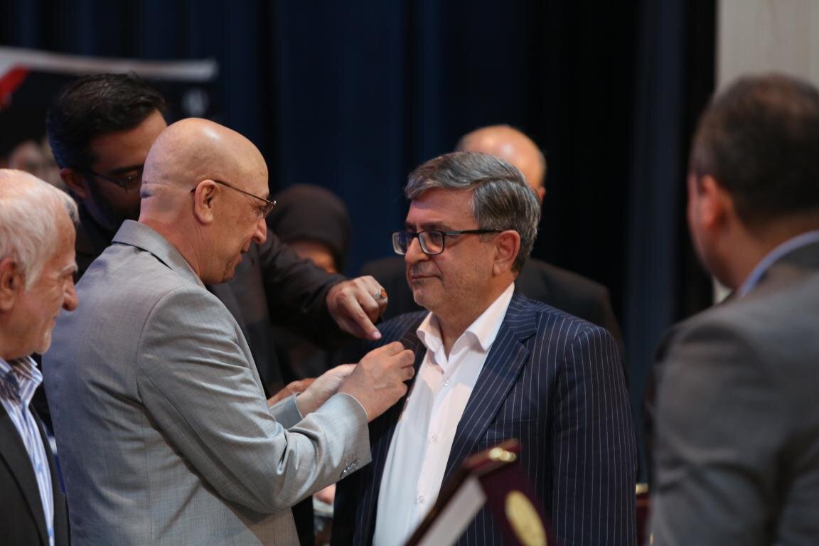 اعطای نشان«سرو»به دانشگاه ارومیه به عنوان برگزیده دانشگاههای
کشور