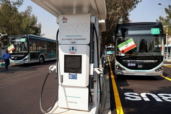 افتتاح جایگاه شارژ وسایل نقلیه برقی پایتخت در پایانه قورخانه تهران