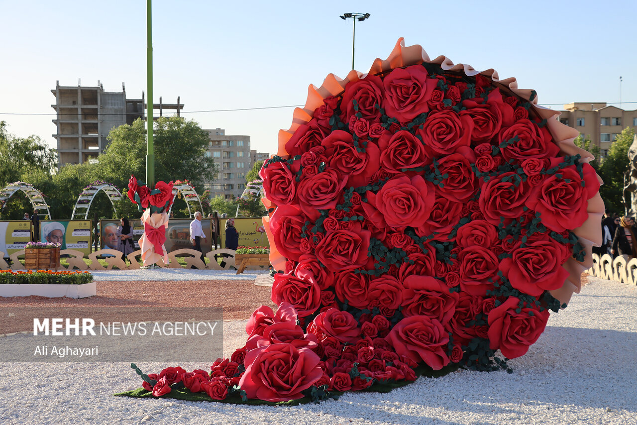 افتتاحیه جشنواره گل‌ها در ارومیه