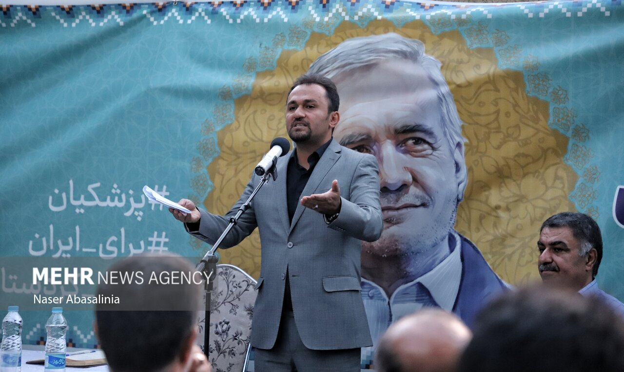 افتتاحیه ستاد تبلیغات انتخاباتی پزشکیان در سنندج