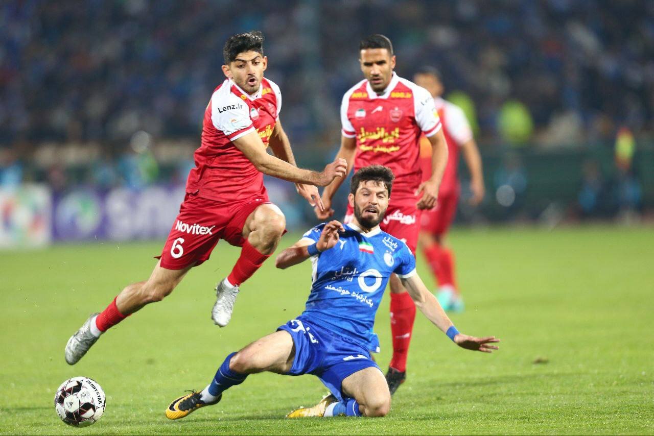 افرادی که پرسپولیس را به چالش می کشند/ هجوم به تمدیدقراردادها