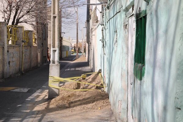 افزایش ایمنی معابر محله هرندی تهران با جابجایی پایههای برق