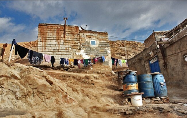 افزایش خدمات روستایی عامل جلوگیری از حاشیه نشینی شهریاست