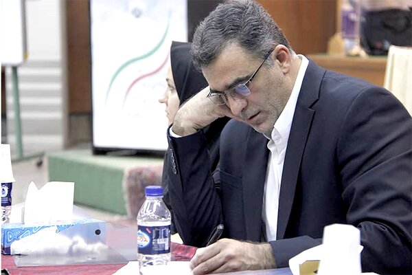 افشین ملایی با استعفای مسئولان فدراسیون همگانی مخالفت کرد