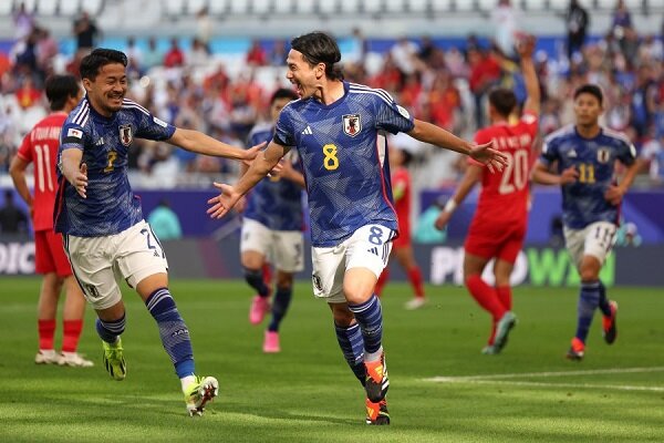 اقدام عجیب بازیکن ژاپن بعد از دیدار با ایران/ دو بازی در ۲۴ساعت!