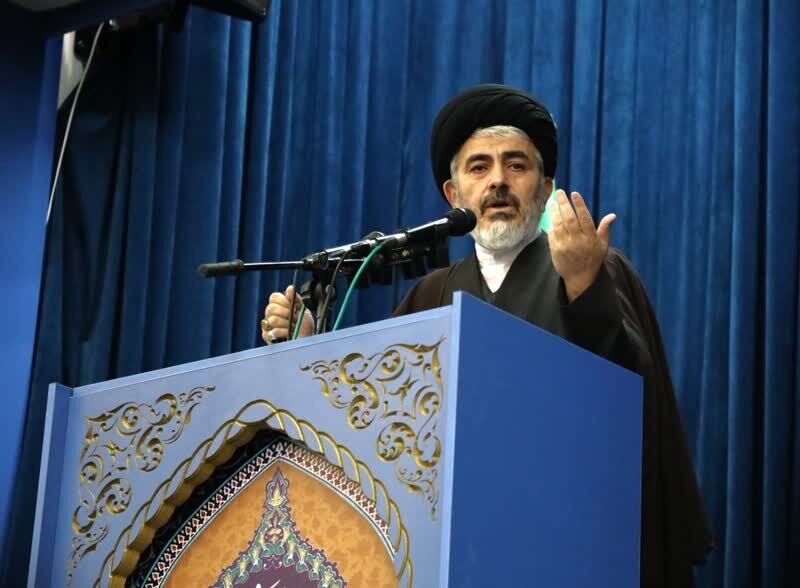 امام جمعه ارومیه: ایرانیان هیمنه آمریکا و اسرائیل را شکستند