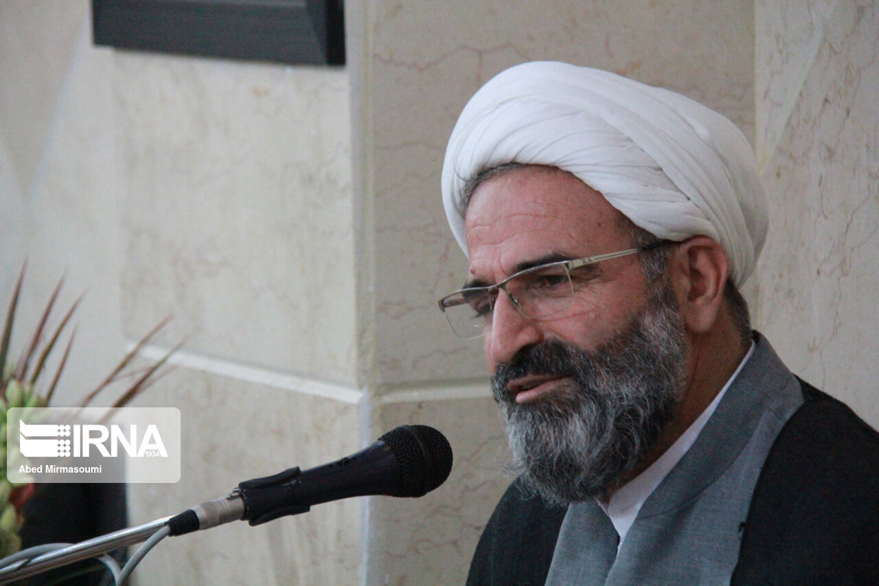 امام جمعه سمنان: فرهنگ‌سازی برای فرزندآوری بیش از پیش مورد توجه باشد