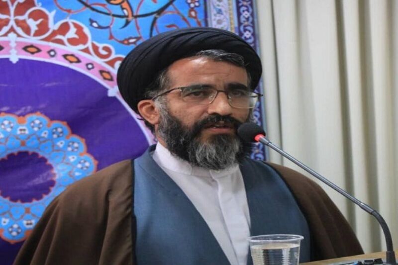 امام خمینی(ره) بنیانگذار گفتمان ادبیات پایداری بود