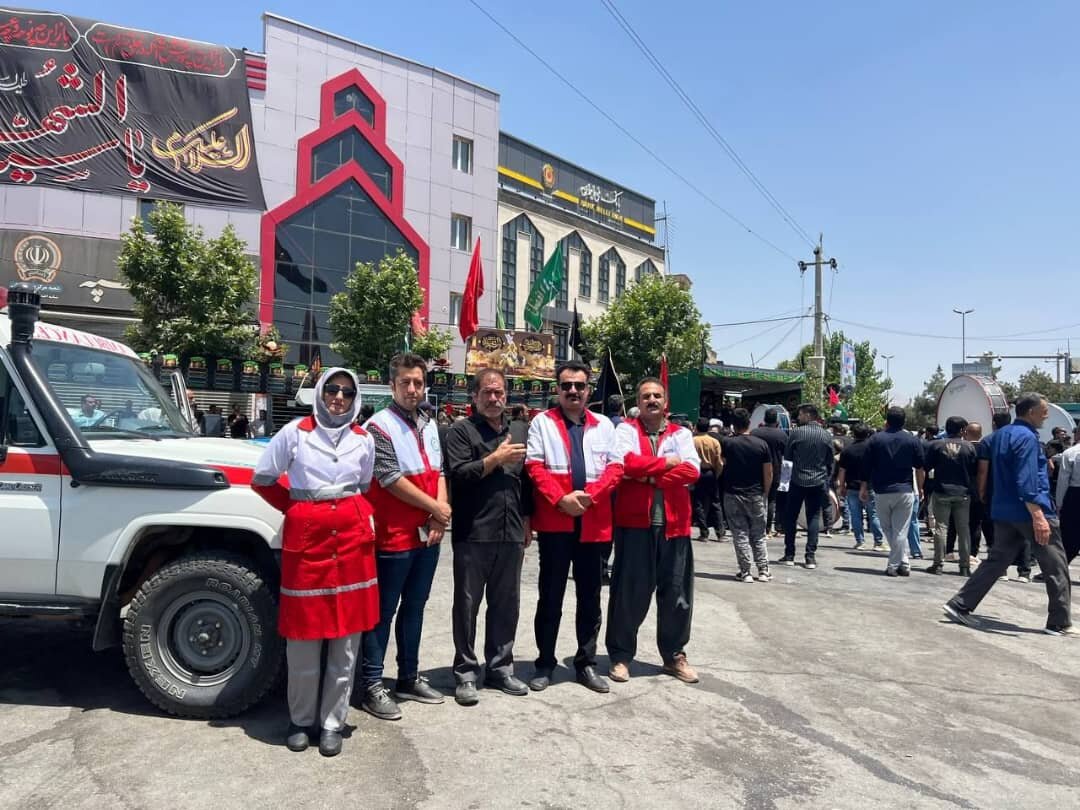 امدادرسانی داوطلبان هلال احمر در روزهای تاسوعا وعاشورا