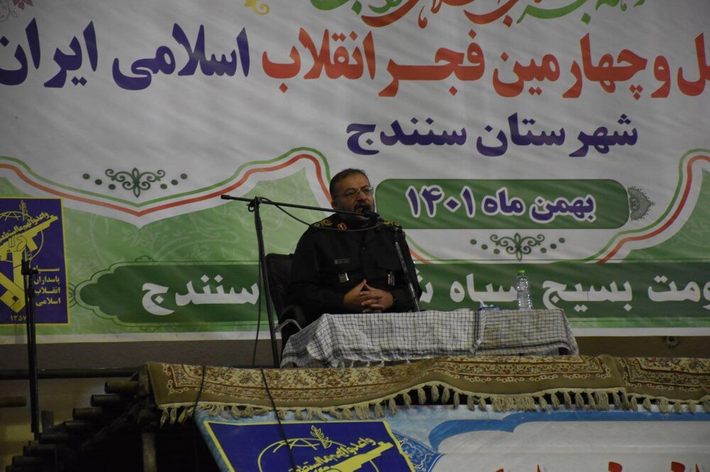 امروز خودمان را با کشورهای پیشرفته دنیا مقایسه میکنیم