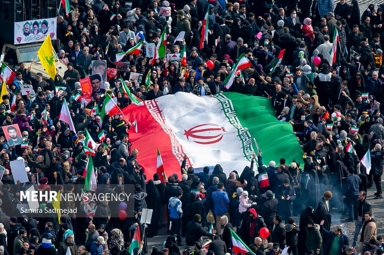 امروز همه به «عشق ایران» آمدند