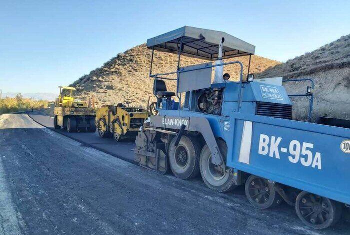 امسال ۲۰ کیلومتر از راه‌های روستایی مراوه‌تپه آسفالت شد