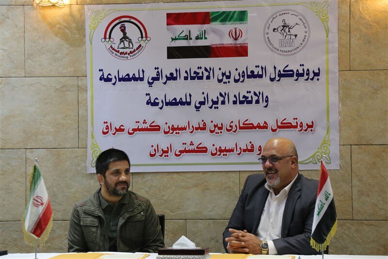 امضای تفاهم‌نامه همکاری بین فدراسیون‌های کشتی ایران و عراق