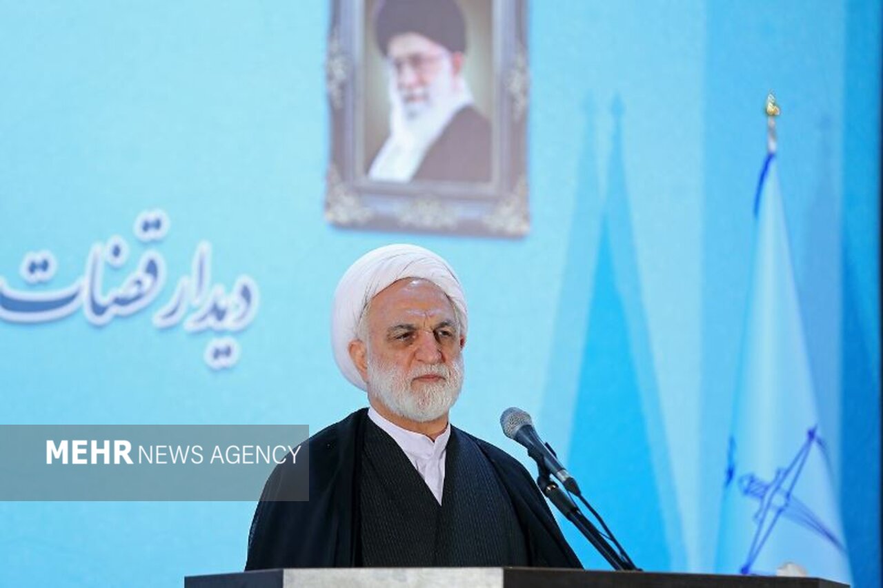 امیدواریم طرح همسانسازی حقوق کارکنان به دستگاه قضا هم برسد