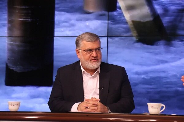 انتخابات را در یک فضای رقابتی سالم برگزار می کنیم