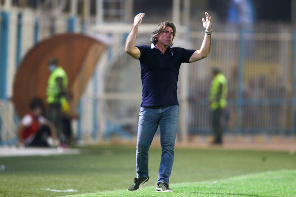 انتظار ساپینتو از داور دیدار با گلگهر/ انتقاد از نیمکتنشینان!