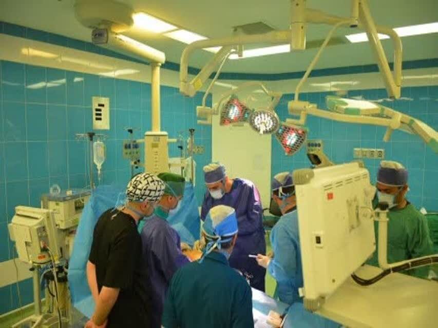 انجام عمل جراحی تعبیه کاتتر صفاقی به روش لاپاراسکوپی درسنندج