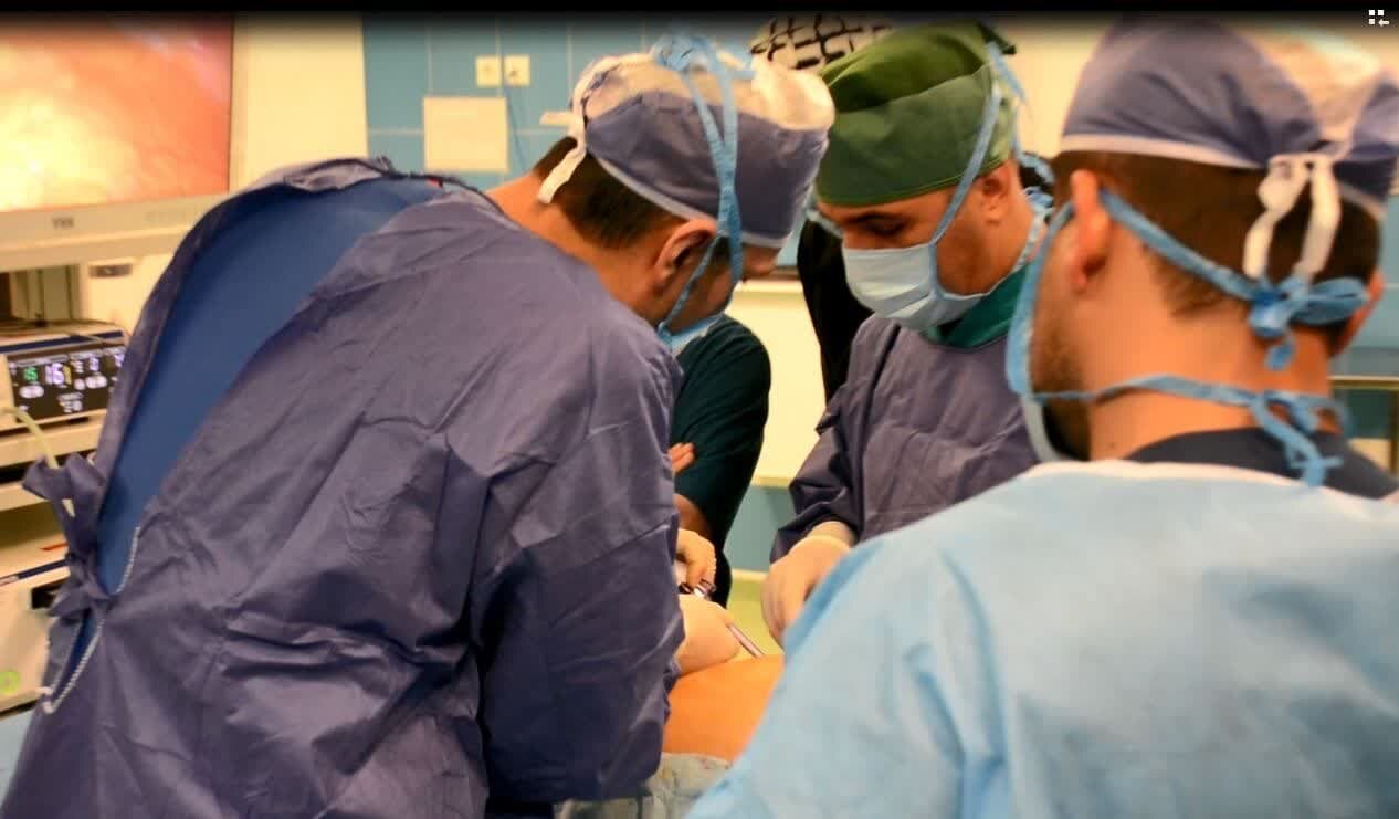 انجام موفقیت آمیزعمل جراحی آنوریسم آئورت شکمی درسنندج