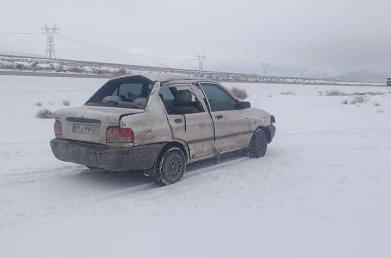 انحراف پراید در محور میامی- شاهرود؛ ۳ نفر مصدوم شدند